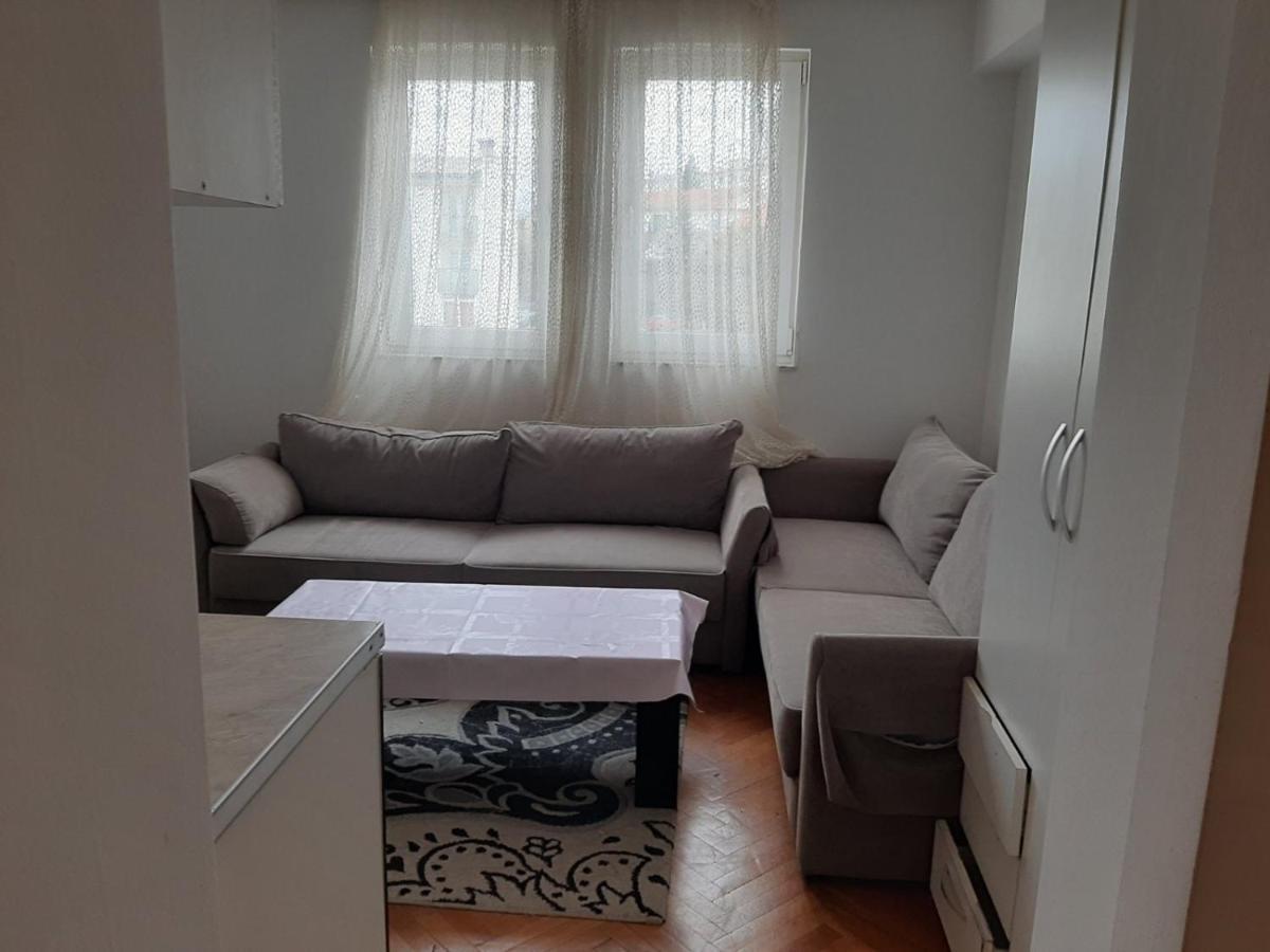 Ulpiana Apartment Centrum, Prishtine Exteriör bild